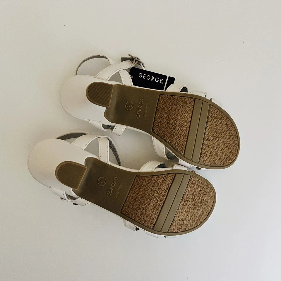 Sandalias blancas niñas talla 5 con flores y gemas Foto 3 de 4