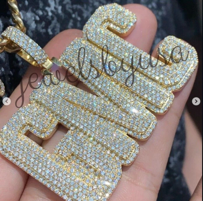 Gold custom shop picture pendant