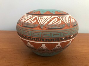 Navajo Pottery Vase Handmade & Signed by Terry Smith