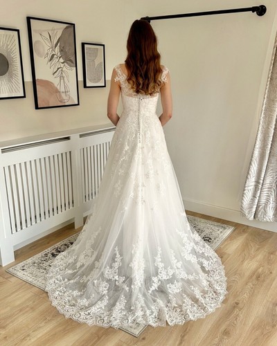 NEW Size UK 8 Ivory High Neck Lace Sparkle Beaded A-line Lace Wedding Dress - Picture 2 of 5