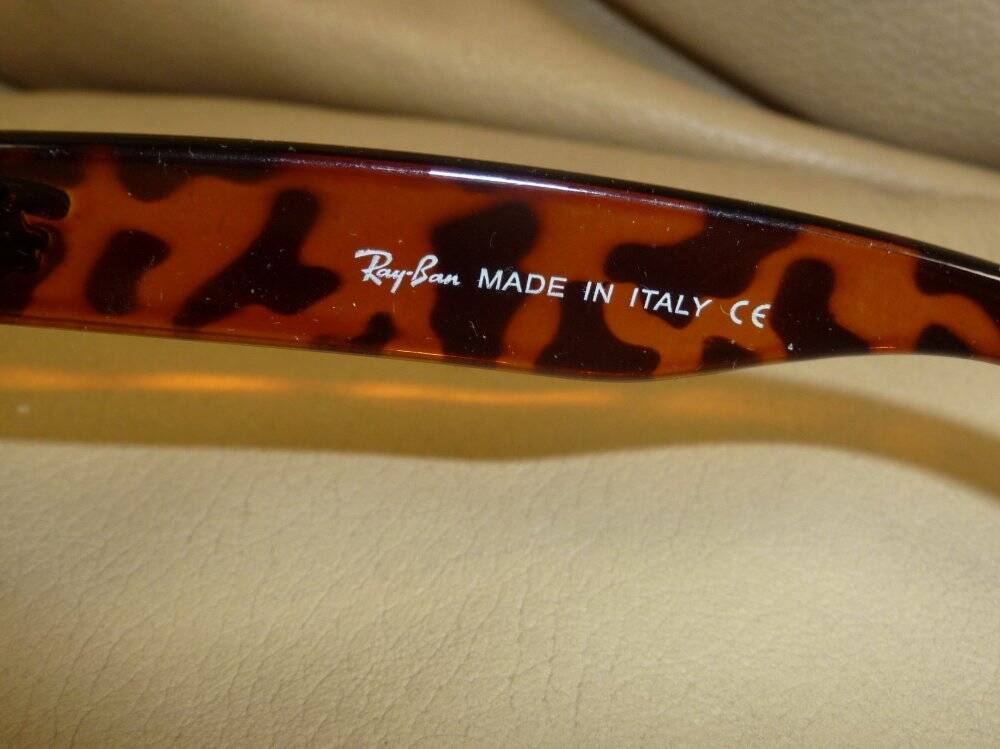 Ray-Ban New Wayfarer Type Tortoise ZX300 JH Sunglasses Italy Ray-Ban New Wayfarer Type Tortoise ZX300 JH Sunglasses Italy