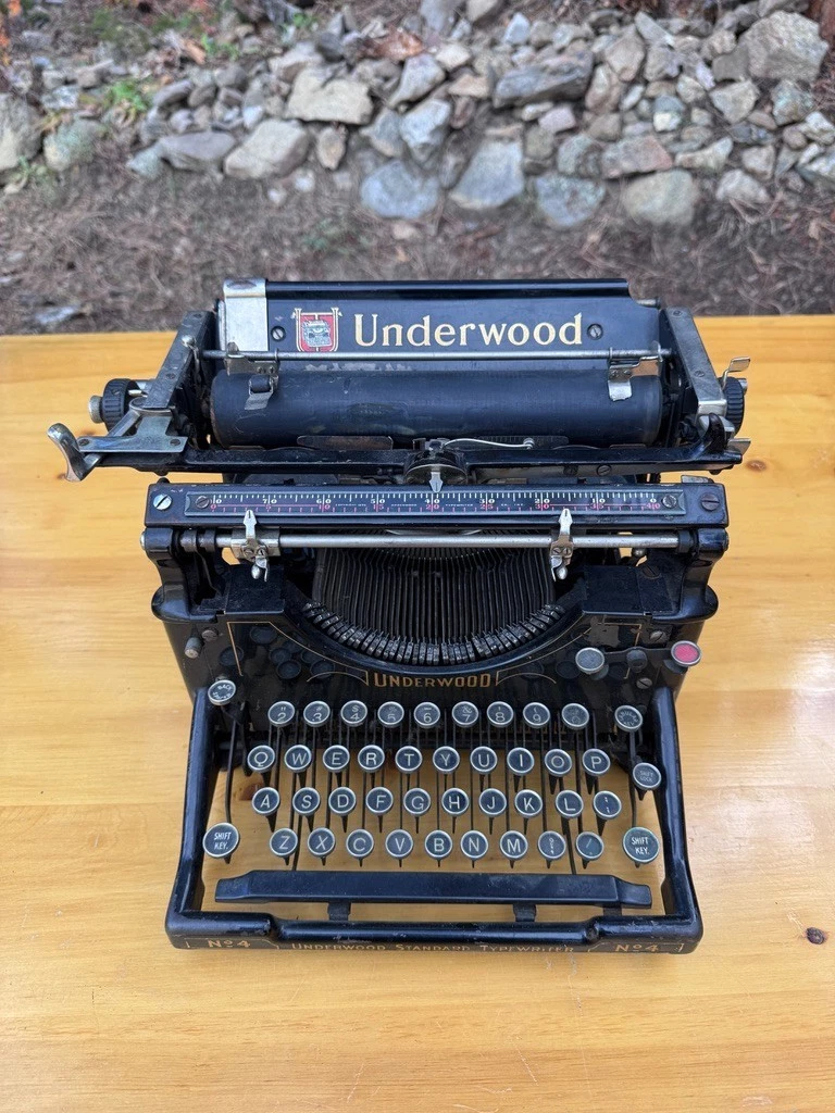 25+ Collectible with Vintage Underwood Typewriters for sale