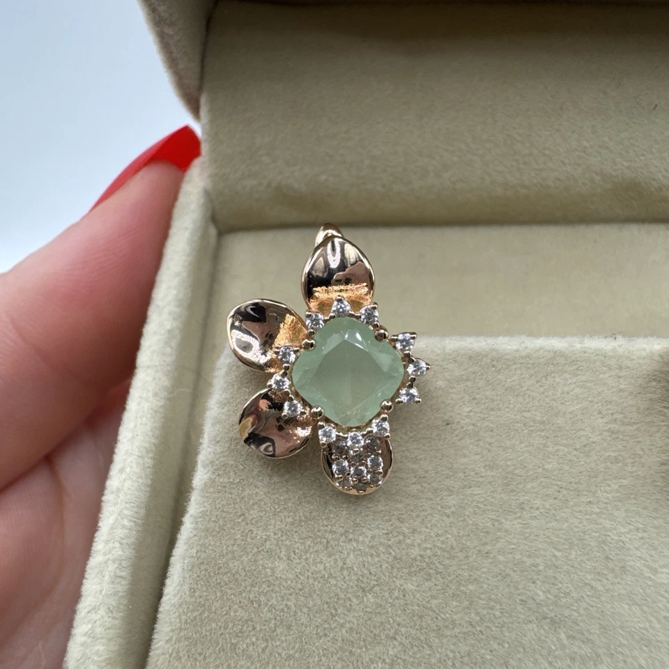 Pendientes de jadeíta de oro laminado de 14 quilates - verde floral, con sello 585RG, rellenos de oro Foto 2 de 4