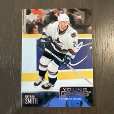 UPPER DECK 2003 NATHAN SMITH NHL RC VANCOUVER CANUCKS STAR ROOKIE CARD #457. rookie card picture