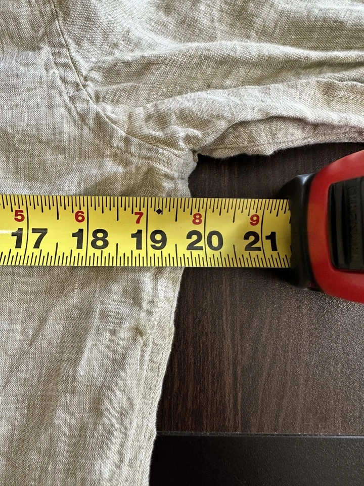 Camisa de lino Baird McNutt para hombre botón medio Murano calce ajustado manga larga a rayas Foto 3 de 4