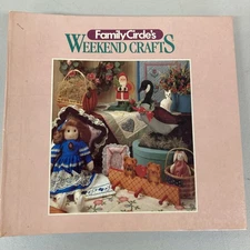 Vintage 1991 Family Circle Weekend Crafts Binder | DIY Projects & Patterns