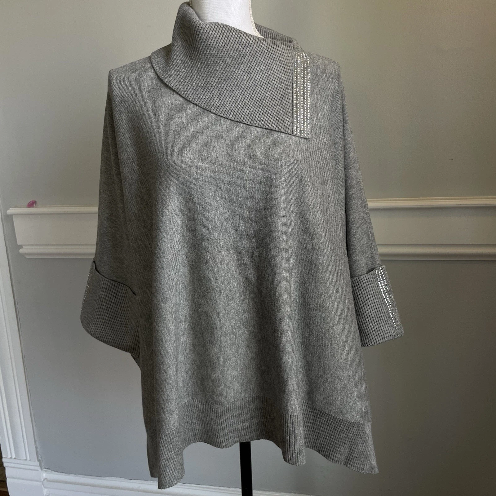 CHICOS Poncho Rhinestone Cashmere Blend Gray L/XL Gray Heather Short Sleeve NWT