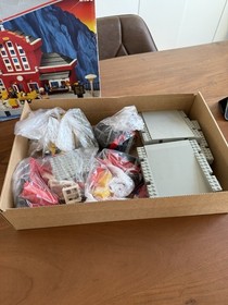 Lego System 9V Set 2150 Train Station inc Box, Instructions 1996