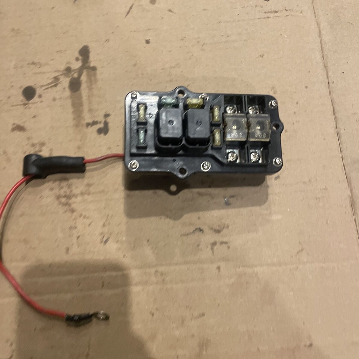 Yamaha VMAX HPDI 150 175 200 HP Fuse Box Assembly 68F-82170 Yamaha VMAX HPDI 150 175 200 HP Fuse Box Assembly 68F-82170