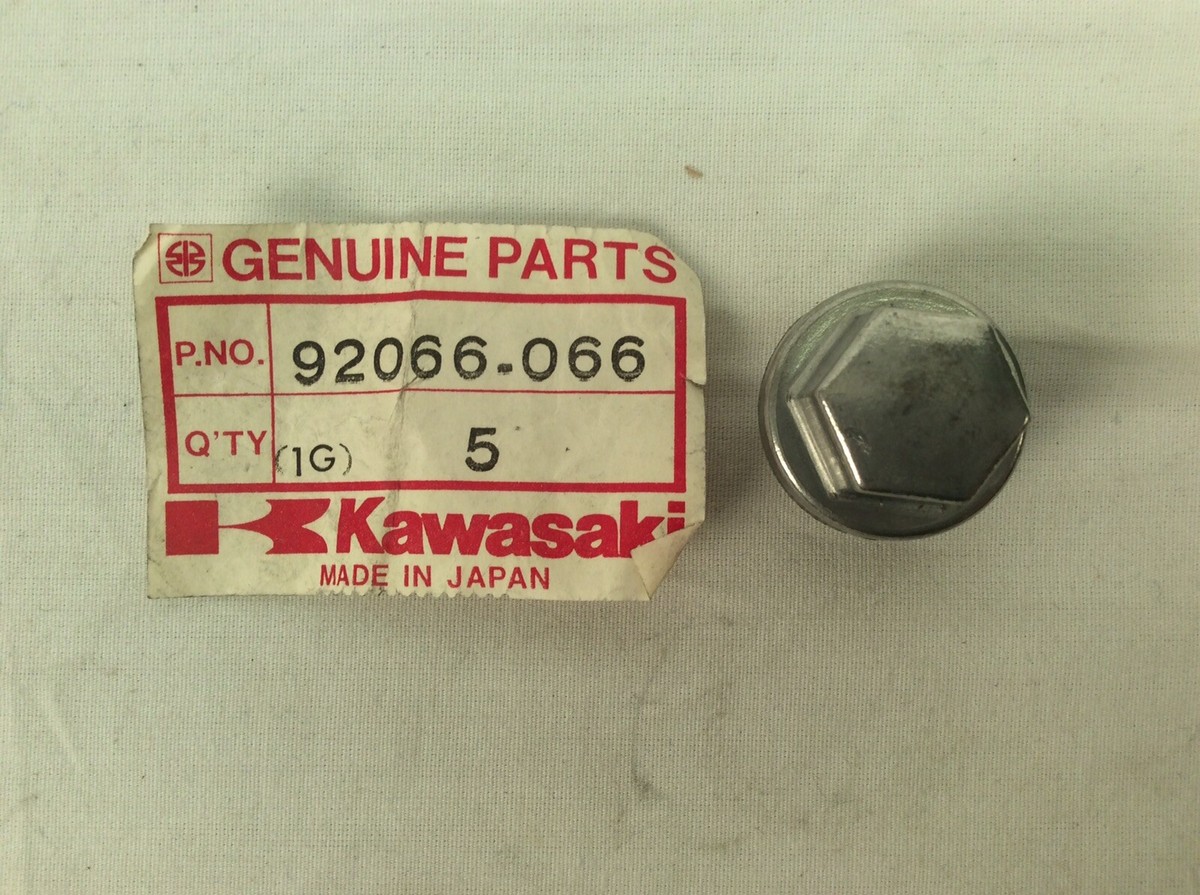 NOS Kawasaki Zx600 Ninja Crank Case Plug Zx-6 Zg1200 for sale