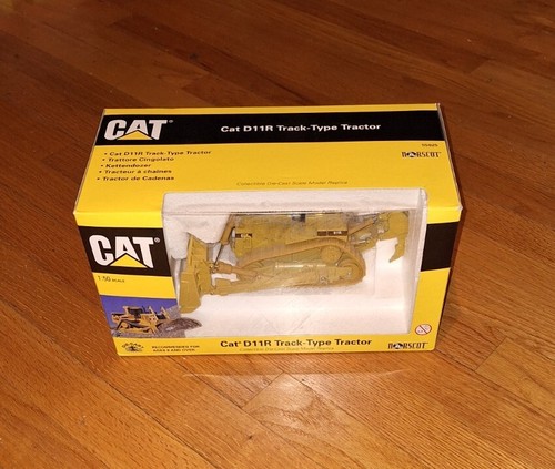 Open Box Norscot Cat D11R Track-Type Tractor Bulldozer Model 55025 1:50 Scale - Picture 2 of 4