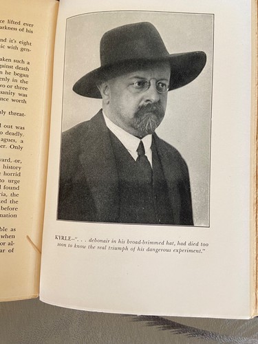 MEN AGAINST DEATH 1st HC 1932 deKruif/Medical Anecdotes 2 Vintage Medical Books - Picture 4 of 10