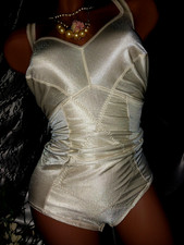 VTG Silky Nylon SCULPT SHAPE NIP TUCK DROP LEG OBG ALL IN 1 GIRDLE CHAMPAGNE L