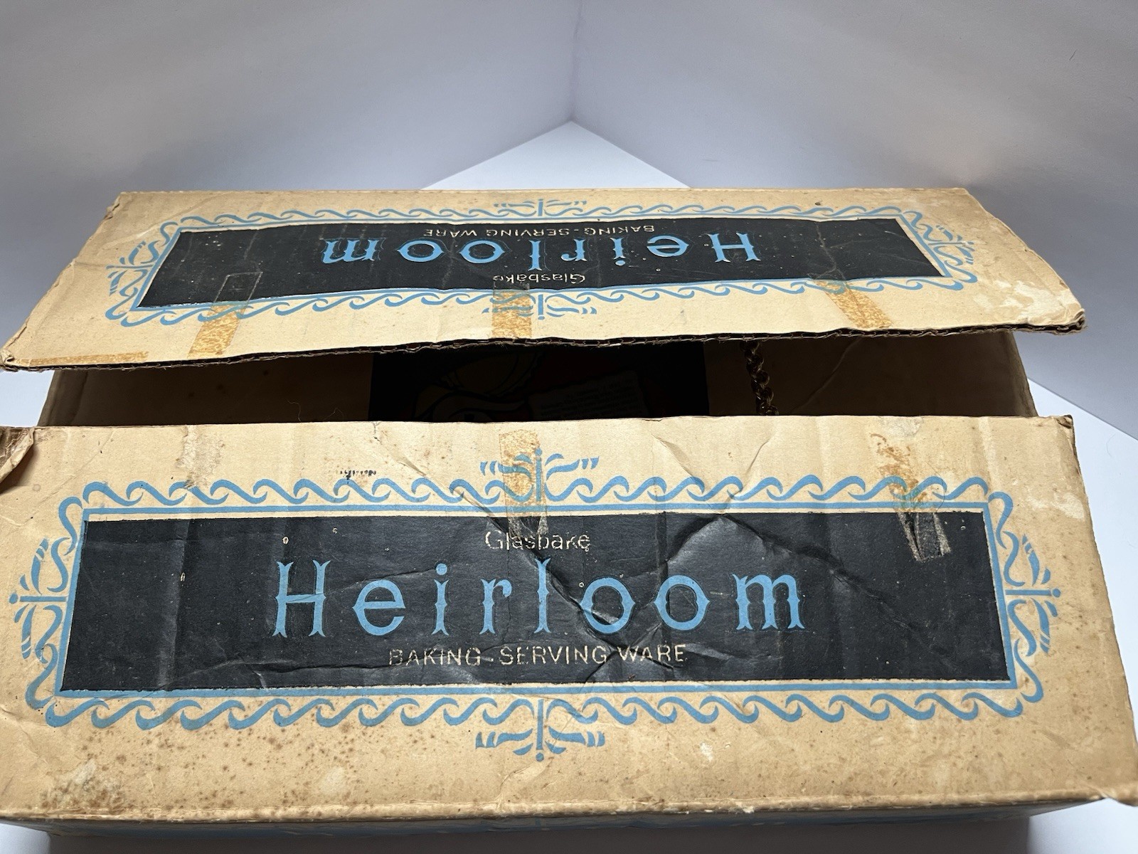 NOS NIB Glas Bake Heirloom Milk Glass 2 1/2 Qt Utility Dish w/263A Basket—NICE!