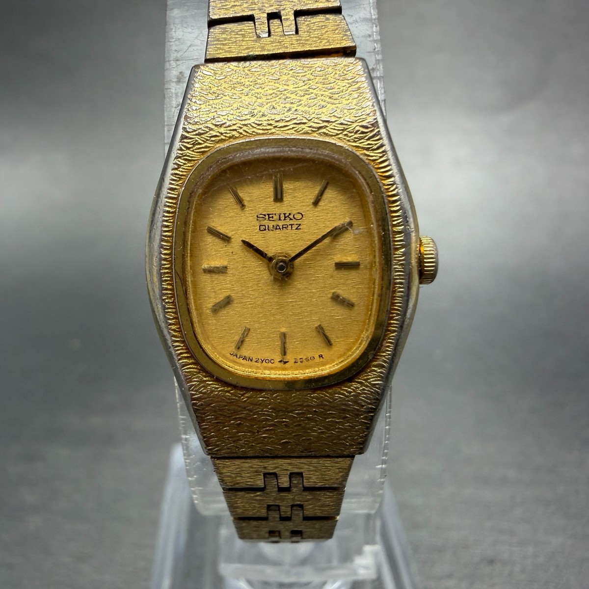 Seiko Watch Women 17mm Champagne Dial Gold Tone Rectangle 2Y00