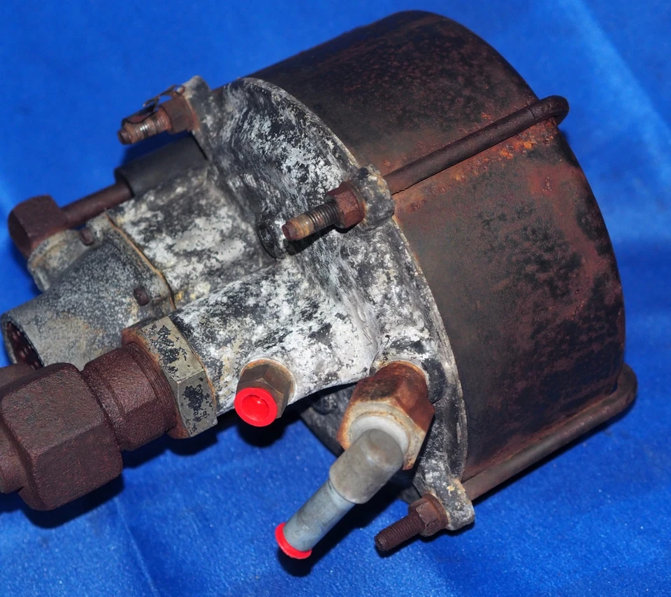*CORE* 1953 Cadillac Series 62 Coupe Bendix Hydrovac Power Brake Booster OEM - Image 3 of 4