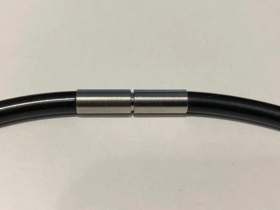 Collar Goma - Collar Caoutchouc - Negro Y Rojo Foto 3 de 4