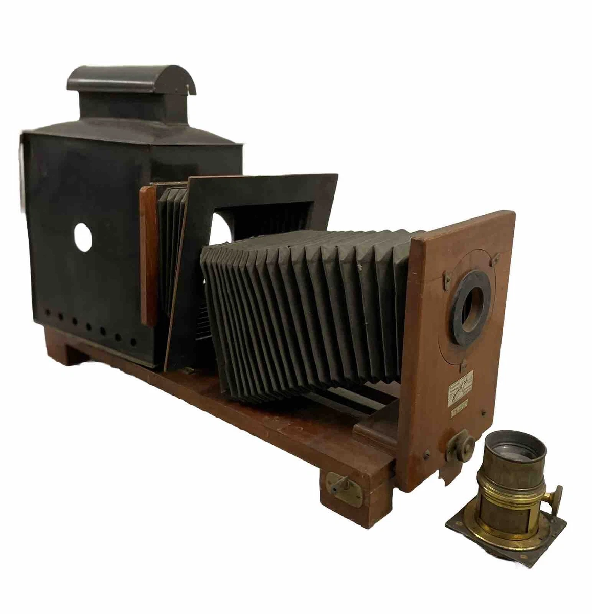 Ancien obturateur à rideau pour chambres photographique en bois