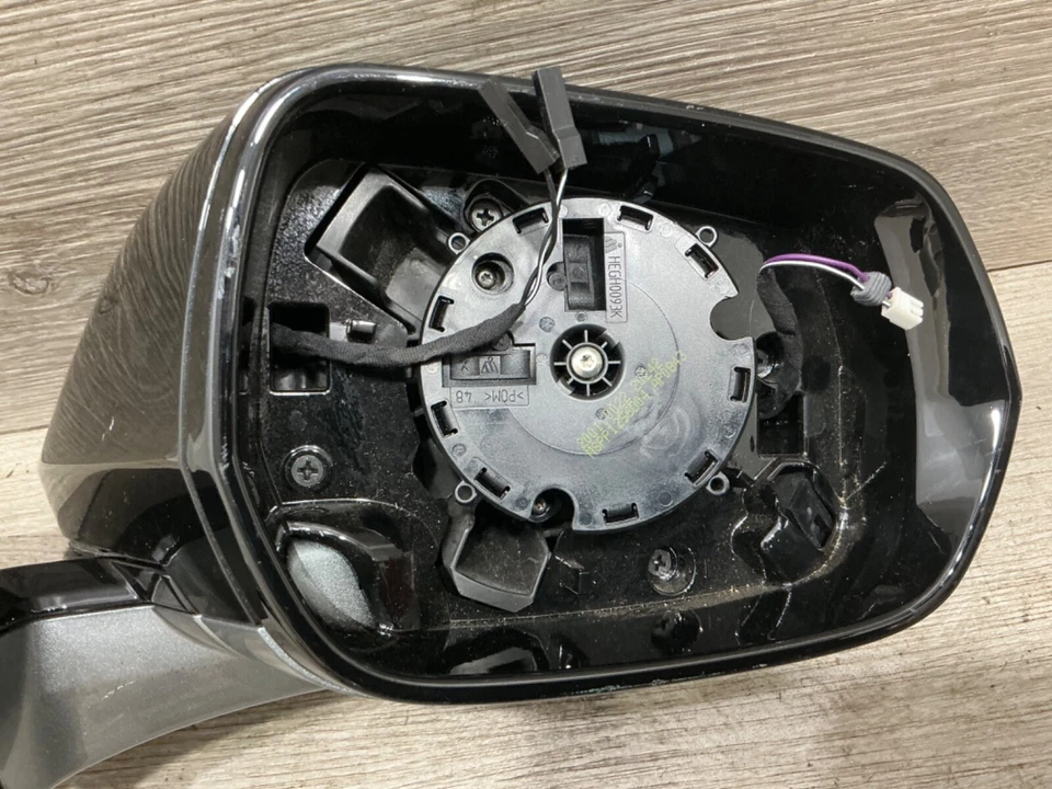 23-24 ESPEJO RETROVISOR DERECHO PASAJERO CADILLAC LYRIQ LADO DERECHO Foto 4 de 4