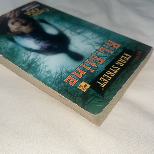 New Fear Street Series #2: Camp Out by R. L. Stine (1998, Trade Paperback) Fair - Foto 16 di 24