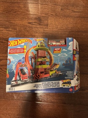 Hot Wheels City Super Loop Fire Station Playset with Fire Truck for Kids