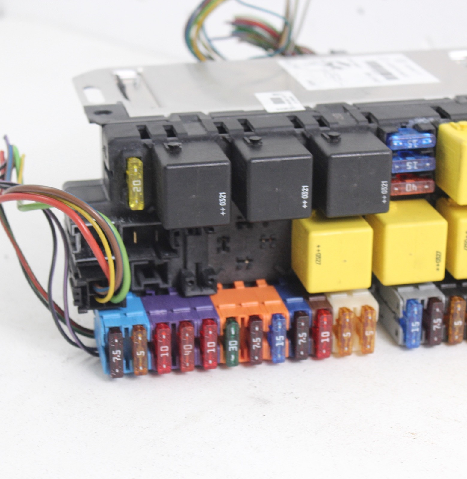 2003 - 2012 Mercedes R230 SL500 SL55 AMG Front Left SAM Fuse Box Module OEM