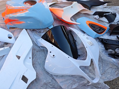 Honda CBR600RR 07-08  unpainted full fairings set white track? spare? - Bild 3 von 13