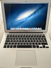 Apple MacBook Air 13,3" i5 1,3GHz 4GB 121GB SSD OS X 10.8.5 Silber