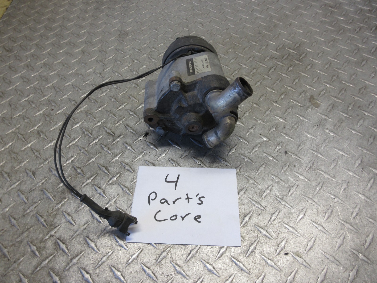 Ferrari Testarossa 1984-1986 Power steering pump