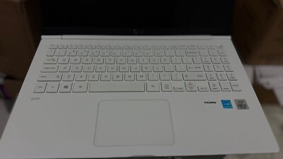 LG gram 15.6'' Ultra Slim-Slim Laptop with Intel 10th gen i5