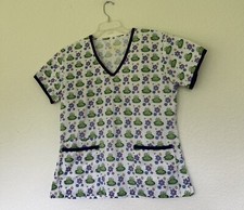 Inspired Scrub Top FROGS Size Small