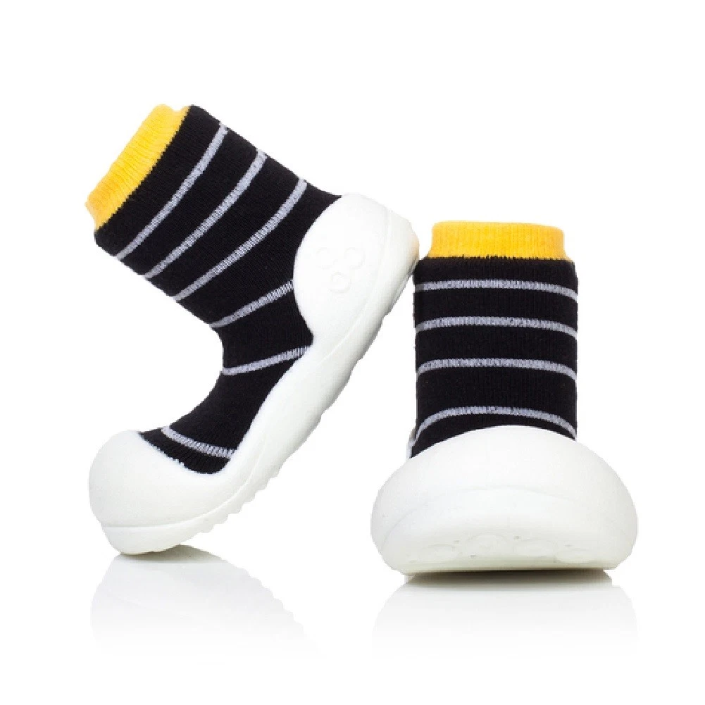 Attipas socks shop