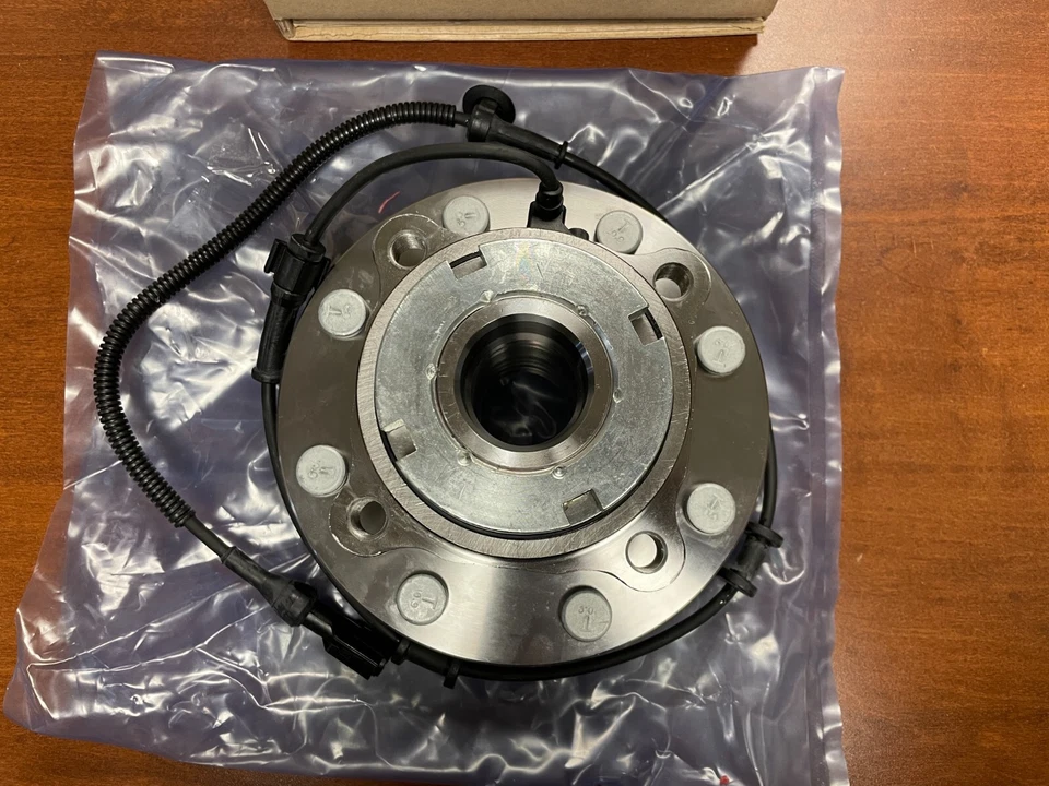 Front Wheel Bearing/Hub Assembly for 1999-2004 Ford F-450/F-550 Super Duty 2WD — 第 4/4 张图片