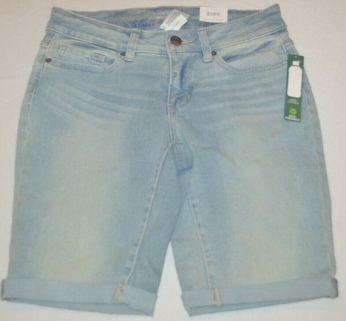 Tru Light Wash Stretch Denim Mid Rise 