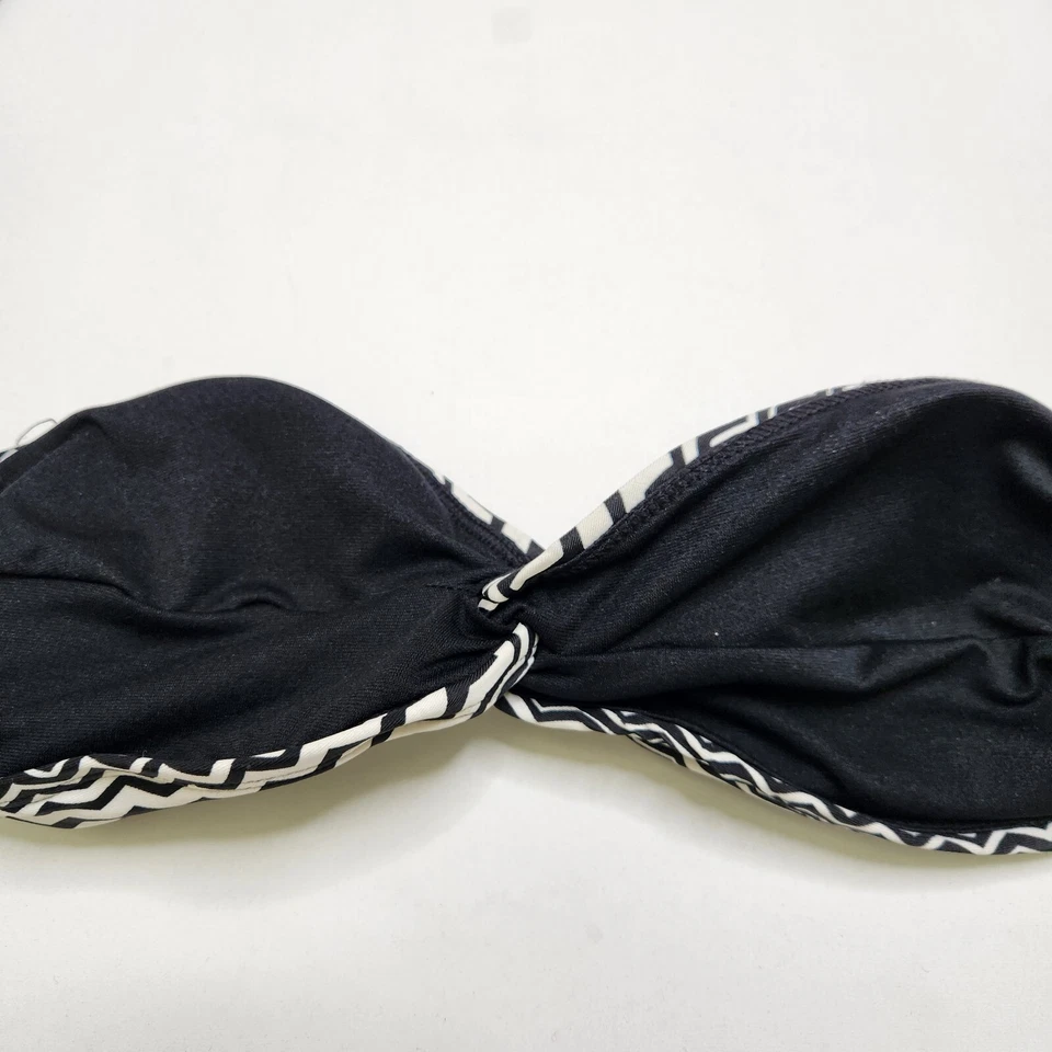 Bikini con corbata geométrica trasera negra blanca talla pequeña Converse para mujer ropa de baño N2 Foto 4 de 4