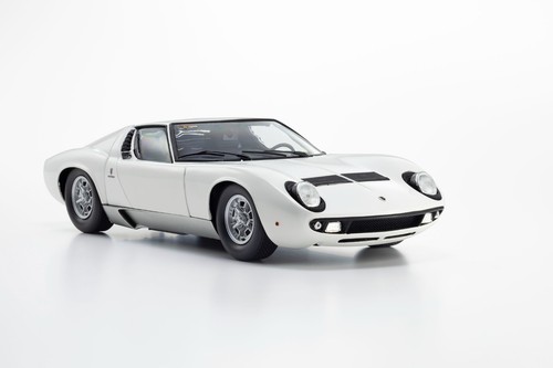 Kyosho Lamborghini Miura P 400 White/Silver 1/18. 08314W - Picture 5 of 15