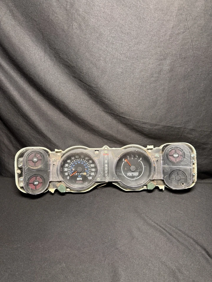 Chevrolet Camaro 1970-1980 velocímetro 95.129 millas 130 mph con palanca de cambios de cable Foto 2 de 4