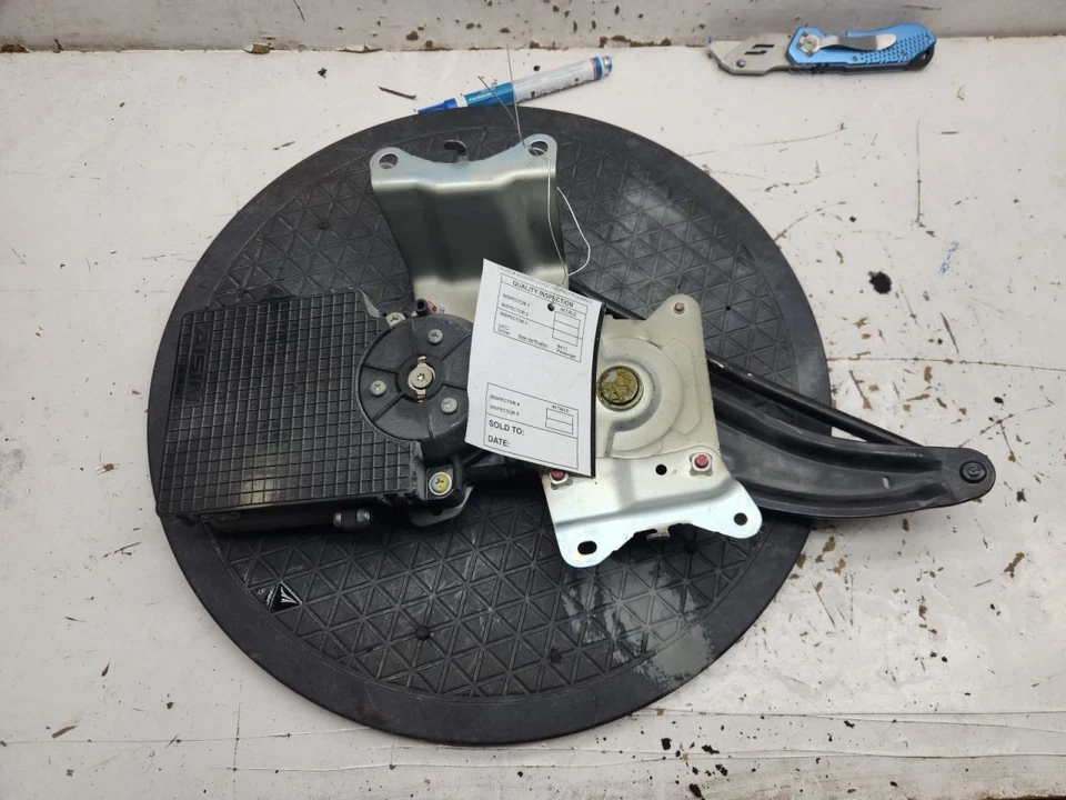 Infiniti QX80 2017 motor elevador de maletero eléctrico Foto 2 de 2