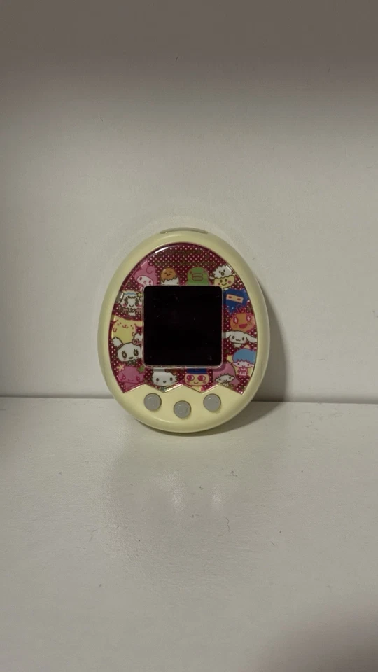 Tamagotchi mix Sanrio m!x ver. Bandai Hello Kitty Limited amarillo blanco Japón Foto 4 de 4