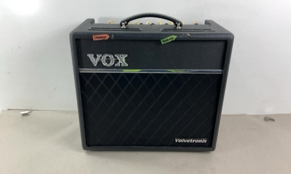 VOX VT40+ TUBE GUITAR AMPLIFIER | BLACK