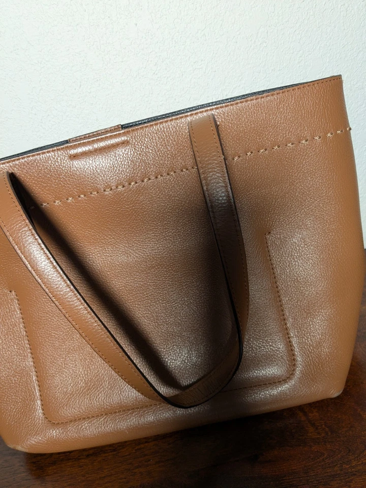 Bolso de Mano Cole Haan Para Mujer Cuero Guijarro Marrón Foto 3 de 4