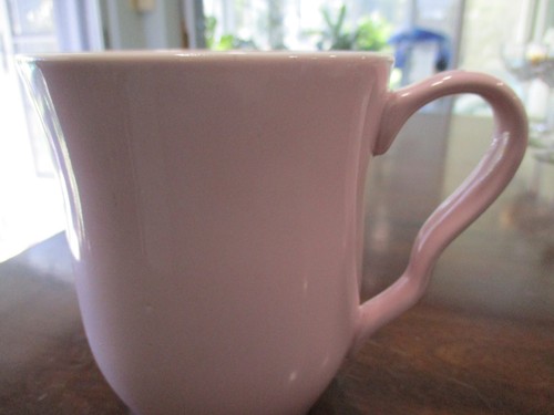 222 FIFTH Adelaide Pink/Gold tulip buds elephant ear handle porcelain coffee mug - Picture 3 of 7
