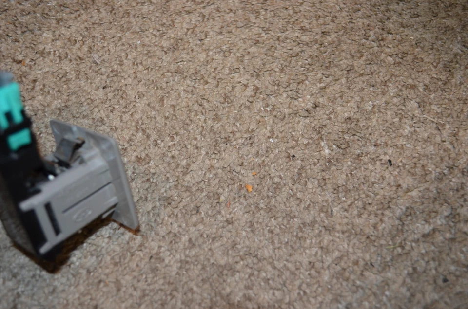 1994-1996 CHEVROLET IMPALA SS REAR POWER WINDOW SWITCH DRIVER REAR 1 BAD TAB!!!! Foto 4 de 4