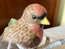 Bird figurine by Lenox, Redpole 4h x 4.5w bird and leaves all good 2003