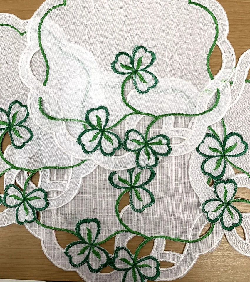 Irish Shamrock Round Doilies Tablemats ( 4 Pack ) White Green 8” Round  - Image 2 of 4
