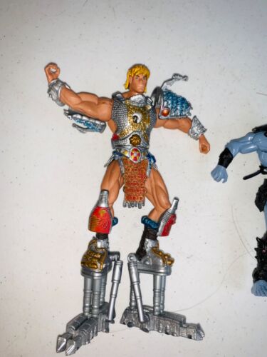 Figuras de acción Masters Universe MOTU 2001 He-Man & Skeletor 6" - Imagen 2 de 10