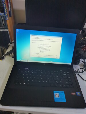Hp 2000 Laptop (win 7,90gb SSD, 4gb Ram, E-350 Cpu, DVD, Wifi, Webcam)