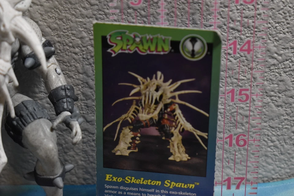 Figura de acción de colección McFarlane Toys Spawn Exo Skeleton Spawn 1996 serie 4 5,5" Foto 2 de 4