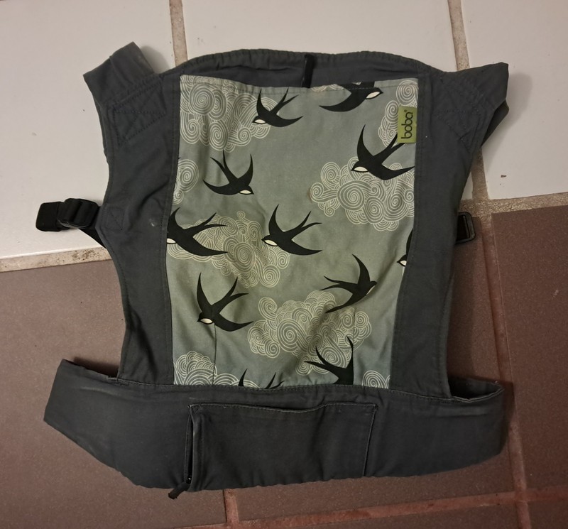 BOBA BABY CARRIER GRAY W/ BIRDIES & FRONT POUCH AND CELL POUCH