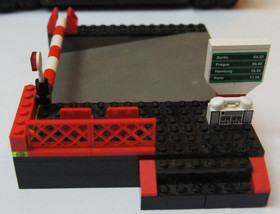 LEGO Railway Express Train 4561 - Complete parts, missing booklets